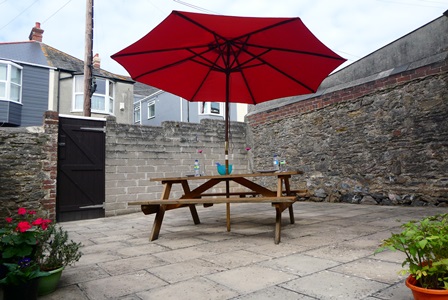 Outside space at 15 Kingsley Road